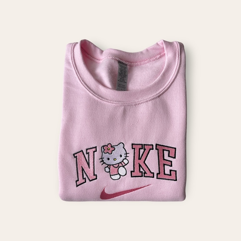 Hello Kitty pink embroidered sweatshirt, Crewneck